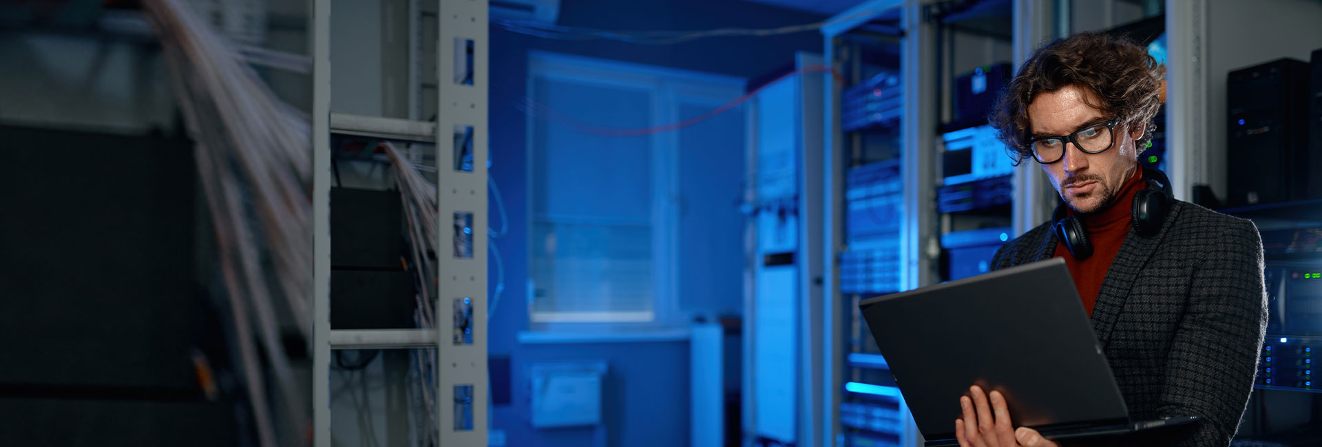 IT engineer working in a data center